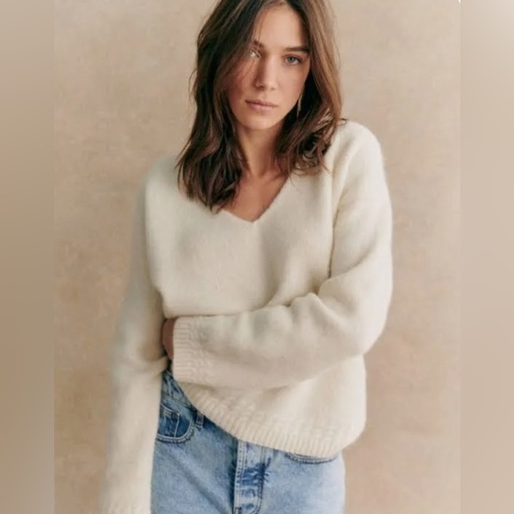 Sezane Denisa Jumper in Ecru XXS (runs large!) - Picture 4 of 4